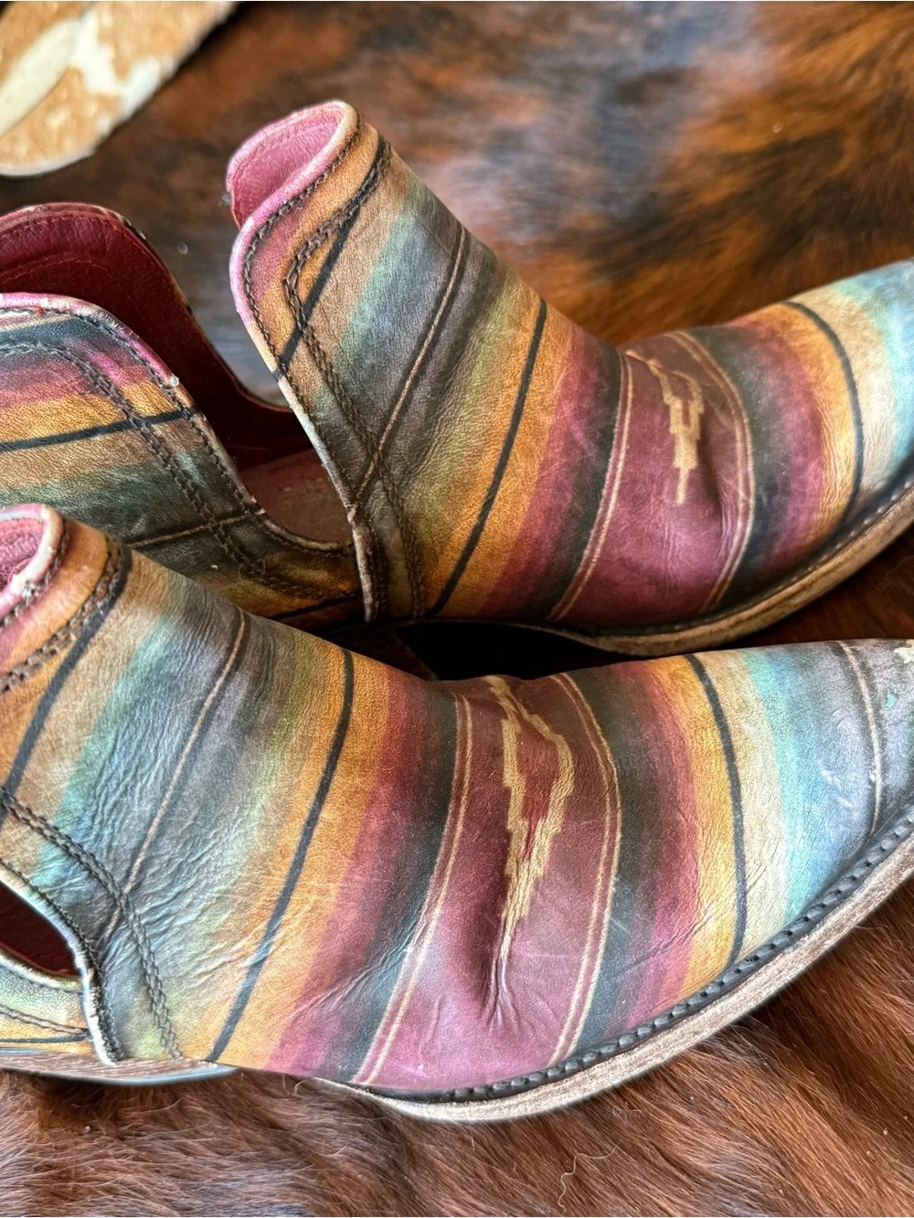 Ariat serape leather